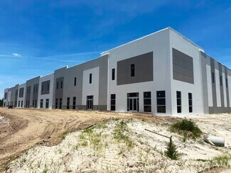 Plus de détails pour 8001 Northup dr, Punta Gorda, FL - Industriel/Logistique à louer