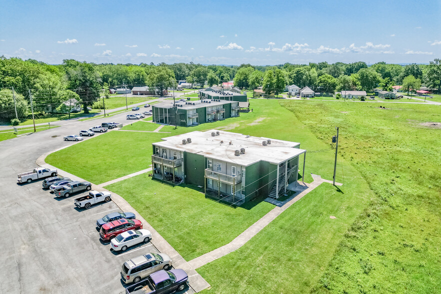407 N College St, Tullahoma, TN à vendre - Photo principale – Image 1 sur 13
