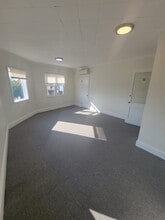 8118 Harford Rd, Baltimore, MD à louer Photo intérieure– Image 2 sur 9