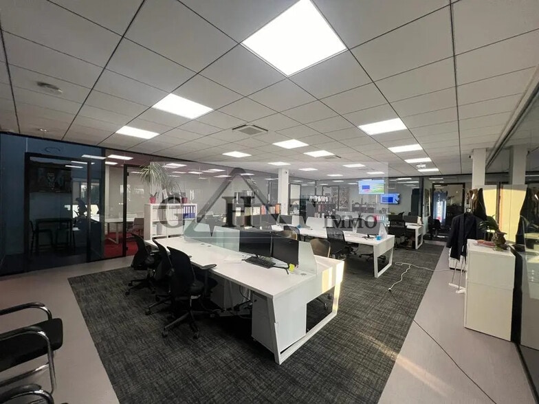 Industriel/Logistique dans Massy à vendre - Photo intérieure – Image 3 sur 12