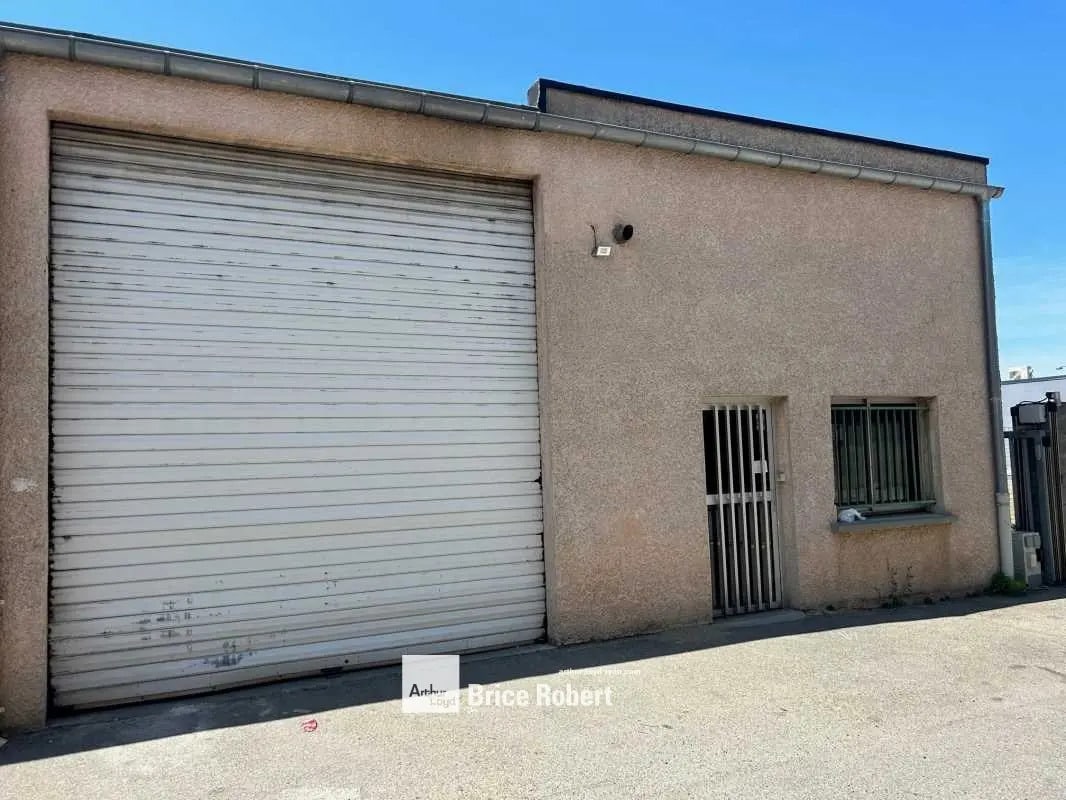 Bureau dans Meyzieu à louer Photo de l’immeuble– Image 1 sur 5