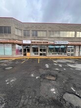 4170 Grande Allée, Longueuil, QC à louer Photo intérieure– Image 2 sur 12