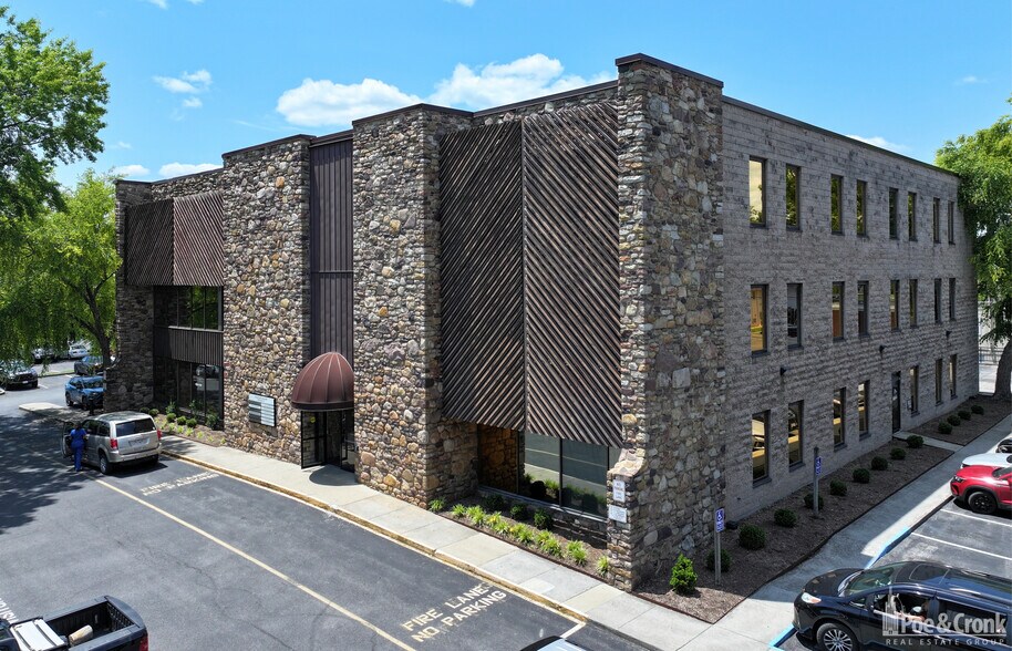 1315 2nd St, Roanoke, VA à louer - Photo de l’immeuble – Image 2 sur 21