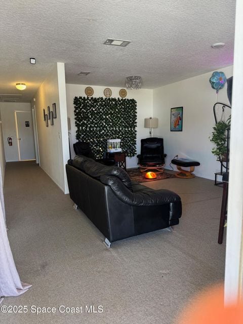 1051-1079 Cheney Hwy, Titusville, FL 32780 - Lot 1067 -  - Photo intérieure - Image 1 of 6
