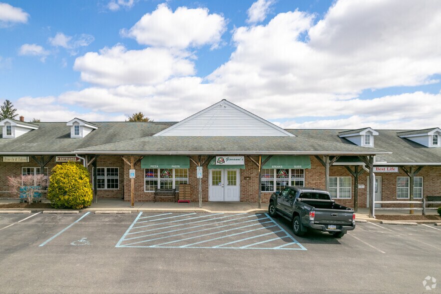 2374 Seipstown Rd, Fogelsville, PA à louer - Photo de l’immeuble – Image 2 sur 5