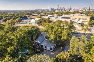 203 Leland St, Austin, TX à louer Photo intérieure– Image 2 sur 35