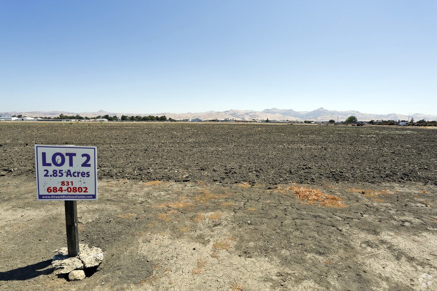 Airpark Business Center portefeuille de 5 biens à vendre sur LoopNet.fr - Photo principale – Image 2 sur 4