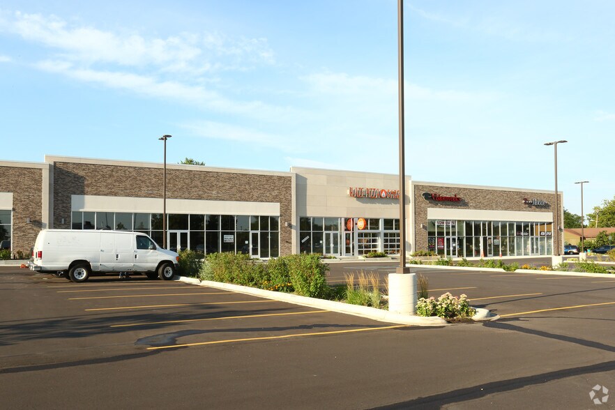 3500 Washtenaw Ave, Ann Arbor, MI à louer - Photo de l’immeuble – Image 3 sur 8