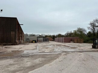 Plus de détails pour Yard Rear Of, Shepton Mallet - Terrain à louer