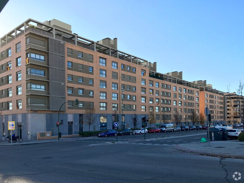 Calle Azofra, Madrid, Madrid à louer - Photo de l’immeuble – Image 2 sur 2
