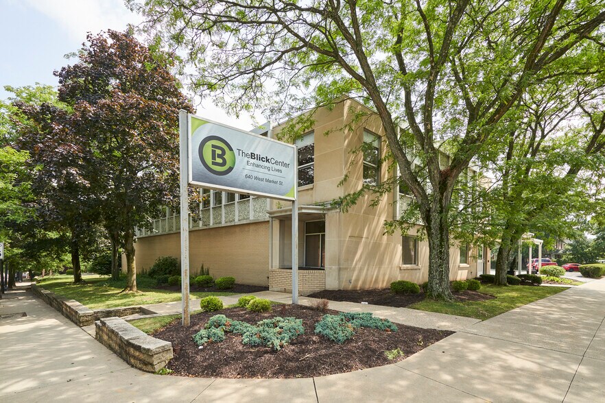 640 W Market St, Akron, OH à vendre - Photo de l’immeuble – Image 1 sur 19