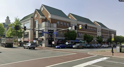 3950 University Dr, Fairfax, VA à louer Photo de l’immeuble– Image 1 sur 13