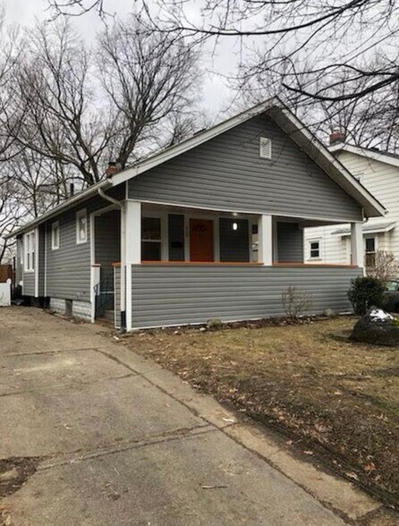 618 Sanford Ave, Akron, OH à vendre - Photo principale – Image 1 sur 1