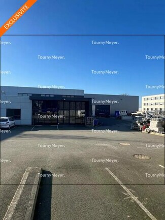 Plus de détails pour Local d'activités à louer