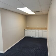 253 Commercial Blvd, Lauderdale-by-the-Sea, FL à louer Photo intérieure– Image 2 sur 5