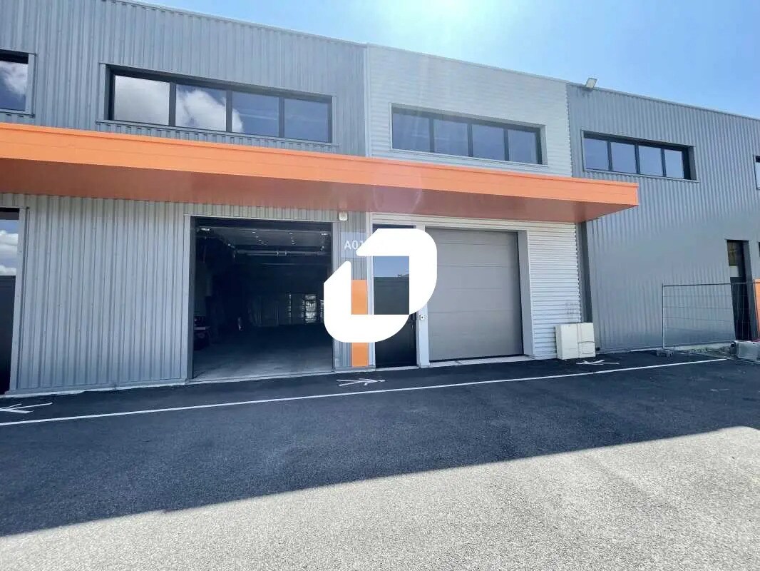 7 Avenue De Montmartin, Corbas à louer Photo de l’immeuble– Image 1 sur 7
