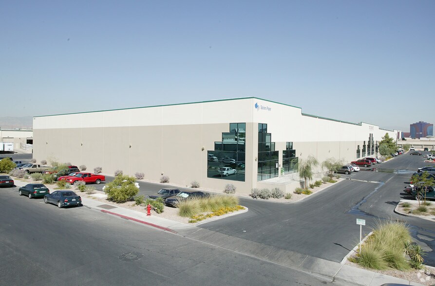 3455 W Reno Ave, Las Vegas, NV à louer - Photo de l’immeuble – Image 2 sur 7