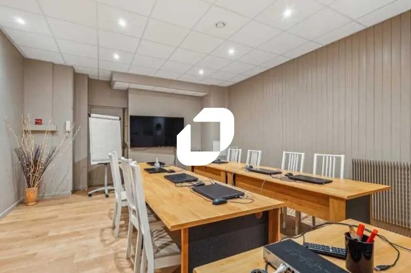 Bureau dans Paris à vendre - Photo de l’immeuble – Image 3 sur 15