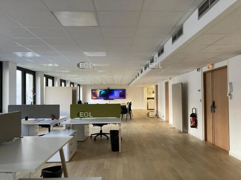 Bureau dans Charenton-Le-Pont à louer - Photo de l’immeuble – Image 3 sur 8