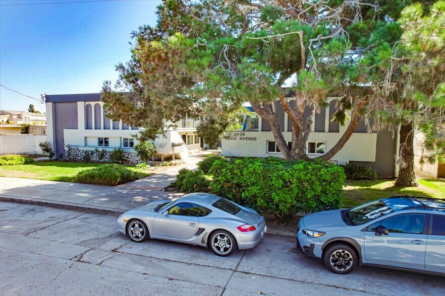2125 Reed Ave, San Diego, CA à vendre - Photo de l’immeuble – Image 2 sur 14