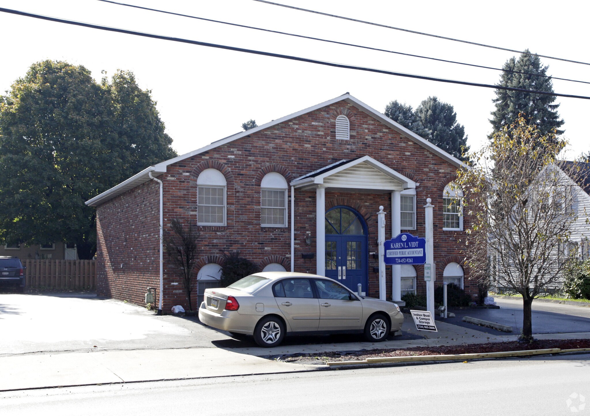 626 W New Castle St, Zelienople, PA à louer Photo principale– Image 1 sur 4