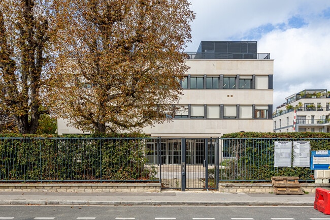 Plus de détails pour 37 Bis Rue Des Abondances, Boulogne-Billancourt - Bureau à vendre