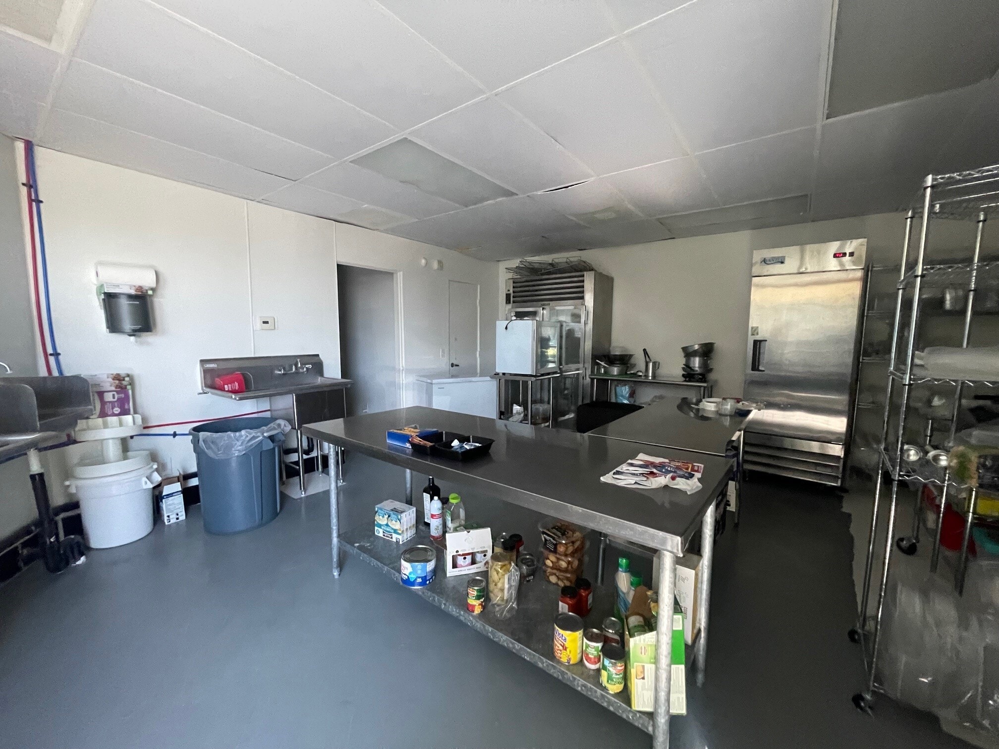 740 S Vella Rd, Palm Springs, CA à louer Photo intérieure– Image 1 sur 2