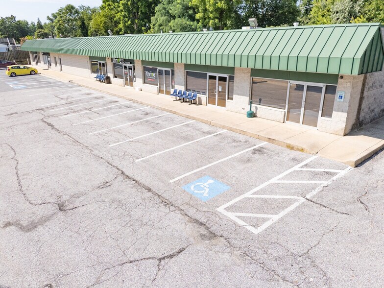 10-30-32 Mellor Ave, Catonsville, MD à vendre - Photo de l’immeuble – Image 2 sur 4