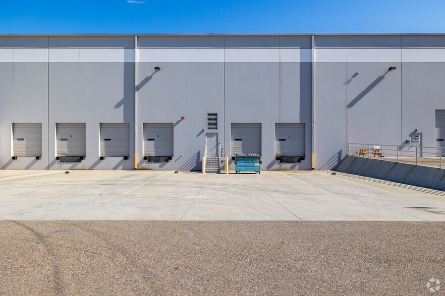 585 Garner Rd, Modesto, CA à louer - Photo de l’immeuble – Image 3 sur 4