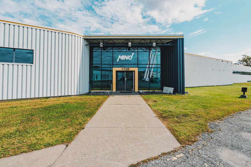 175 Rue Péladeau, Magog, QC à louer - Photo de l’immeuble – Image 2 sur 10