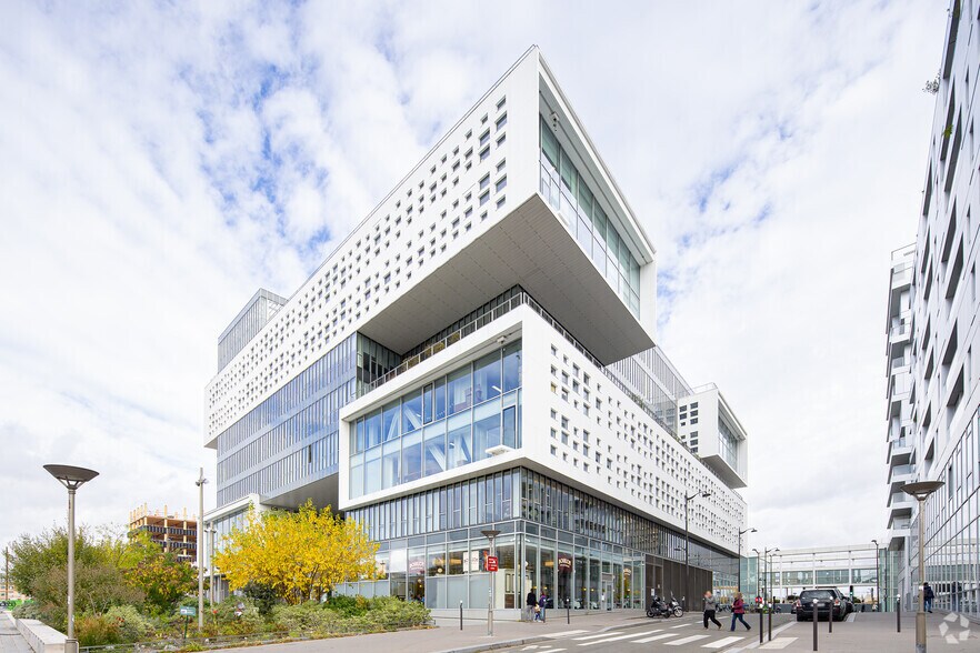 151-157 Avenue De France, Paris à louer - Photo de l’immeuble – Image 2 sur 7