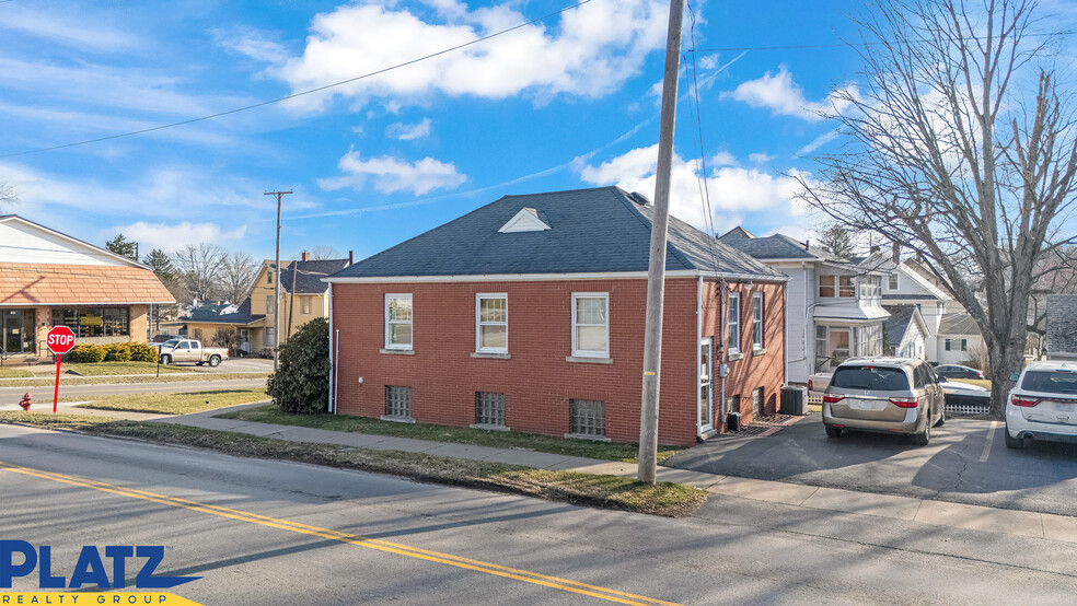 101 E Park Ave, Columbiana, OH à louer - Photo de l’immeuble – Image 3 sur 7