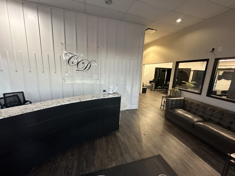 7160 Justin Rd, Lantana, TX à louer - Photo de l’immeuble – Image 3 sur 8