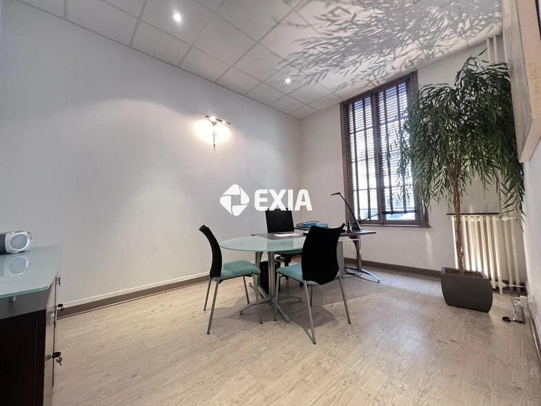 12 Rue Du Grenier À Sel, Orléans à vendre - Photo de l’immeuble – Image 3 sur 6