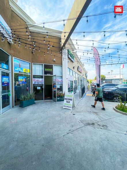 3476 Whittier Blvd, Los Angeles, CA à louer - Photo de l’immeuble – Image 3 sur 6