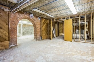 90 Washington St, Norwalk, CT à louer Photo intérieure– Image 2 sur 2