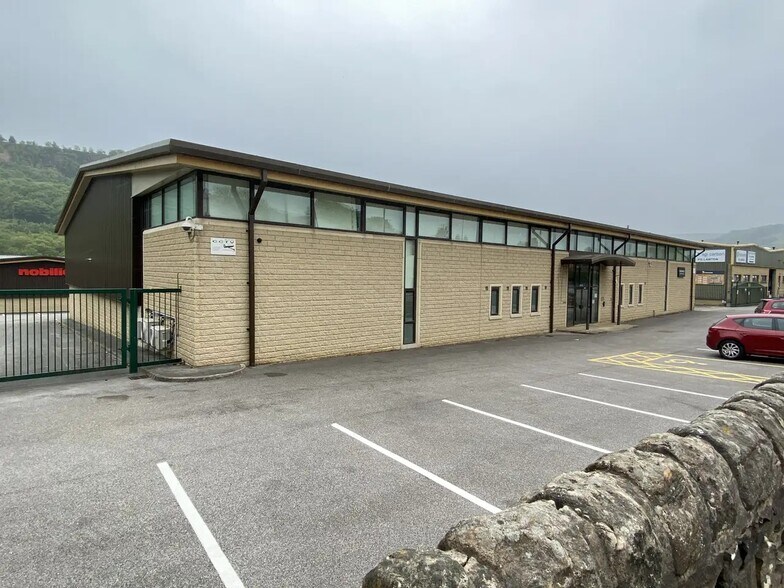 Burnley Rd, Mytholmroyd à louer - Photo de l’immeuble – Image 3 sur 16