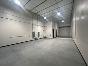 22525 Hufsmith - Kohrville Rd, Tomball, TX à louer Photo de l’immeuble– Image 2 sur 6