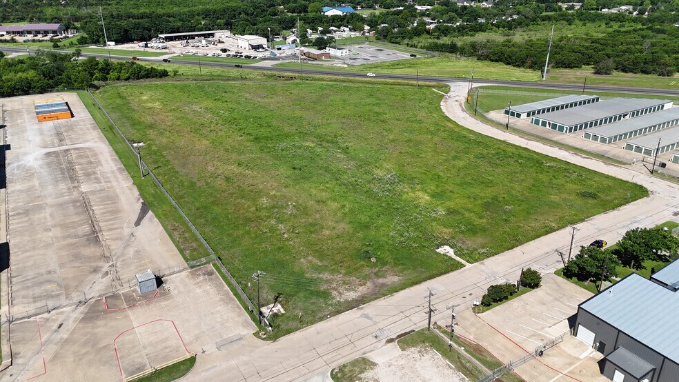 1401 Jack McKay Blvd, Ennis, TX à vendre - Photo de l’immeuble – Image 3 sur 8