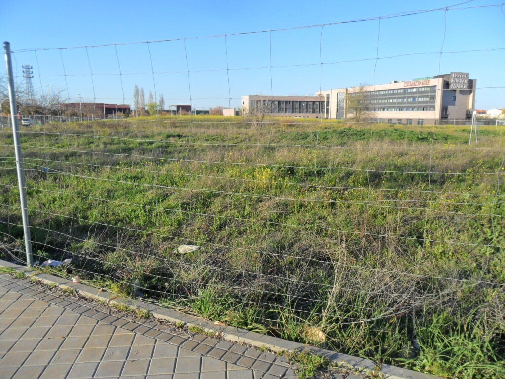 Terrain dans Madrid, Madrid à vendre Photo principale– Image 1 sur 3