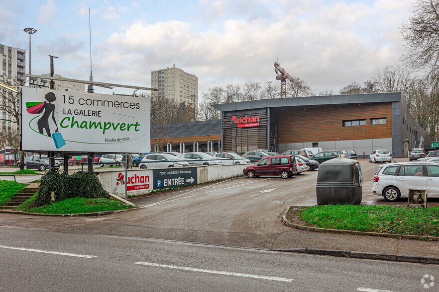 Local commercial dans Lyon à louer - Photo principale – Image 1 sur 2