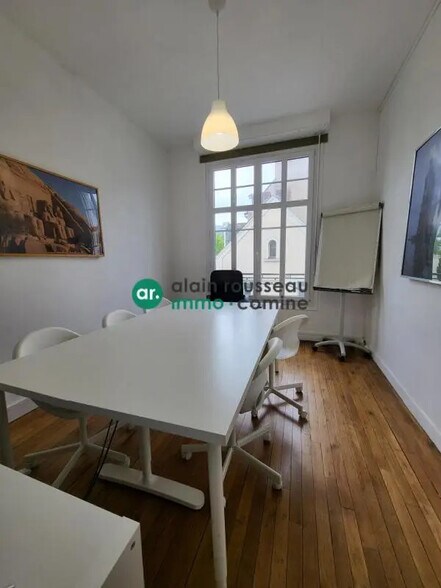 Bureau dans Angers à louer - Photo de l’immeuble – Image 2 sur 7