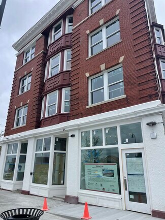 Plus de détails pour 592 North St, Pittsfield, MA - Local commercial à louer