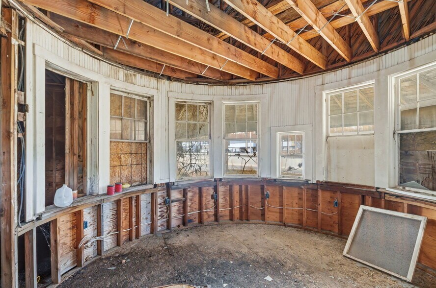 920 Eddie Dowling Hwy, North Smithfield, RI à vendre - Photo intérieure – Image 3 sur 5