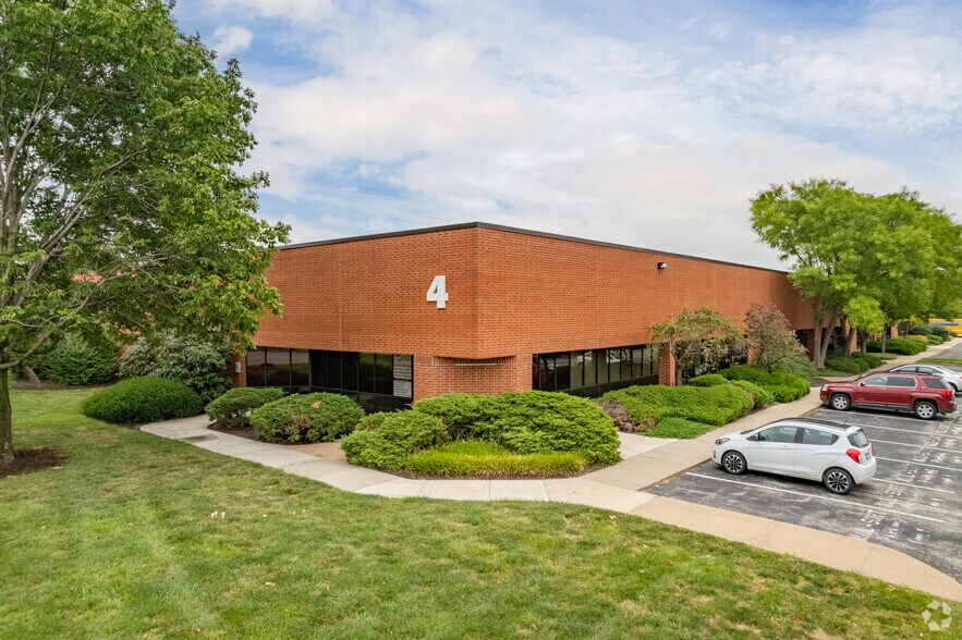 9801-9829 Widmer Rd, Lenexa, KS à louer - Photo principale – Image 1 sur 5