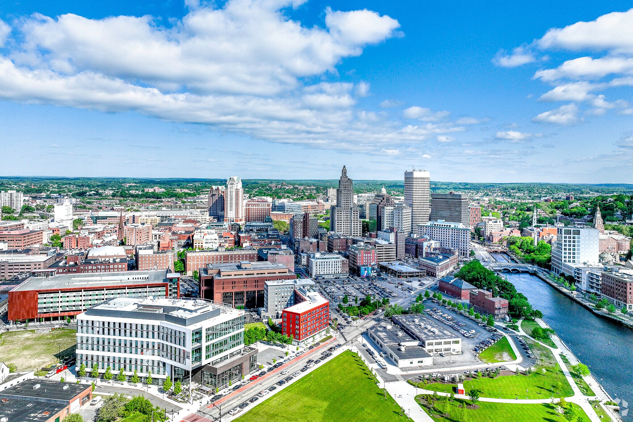 225 Dyer St, Providence, RI à louer Aérien– Image 1 sur 31