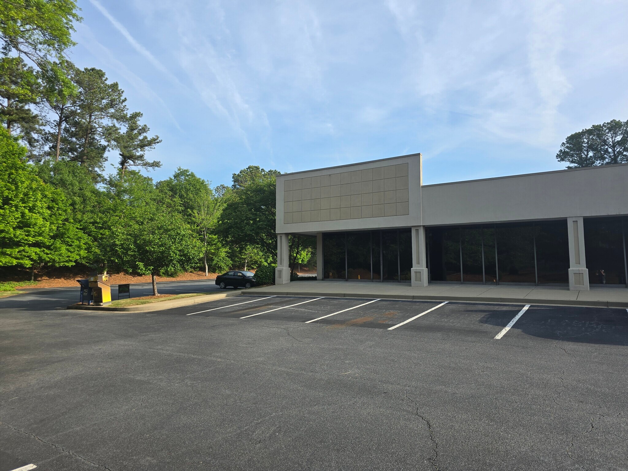 3320 Holcomb Bridge Rd, Peachtree Corners, GA à louer Photo de l’immeuble– Image 1 sur 12