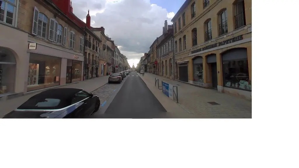 Local commercial dans Pontarlier à louer Photo de l’immeuble– Image 1 sur 5