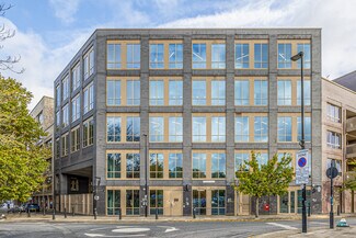 Plus de détails pour 13 Rothbury Rd, Londres - Bureau à louer