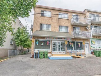 Plus de détails pour 11327-11331 Av Jean-Meunier, Montréal, QC - Logement à vendre